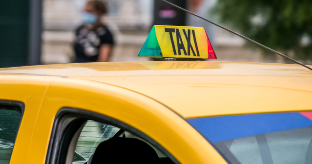 Taximetriștii protestează în marile orașe din țară