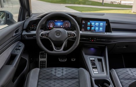 Șeful Volkswagen recunoaște: comenzile tactile au fost o greșeală