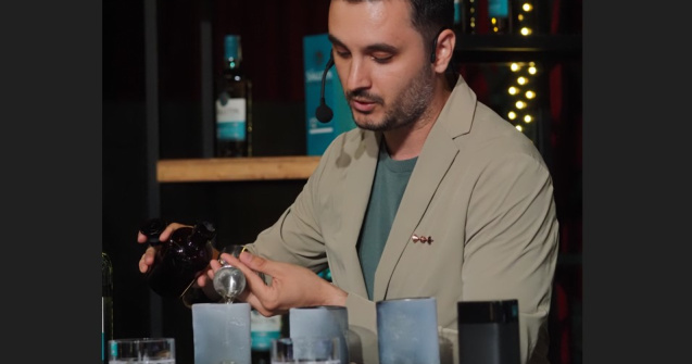 Claudiu Văcăruș, Beverage Manager TRICKSHOT Group & AveForchetta, este câștigătorul locului 1 al celei mai importante competiții de bartending din România
