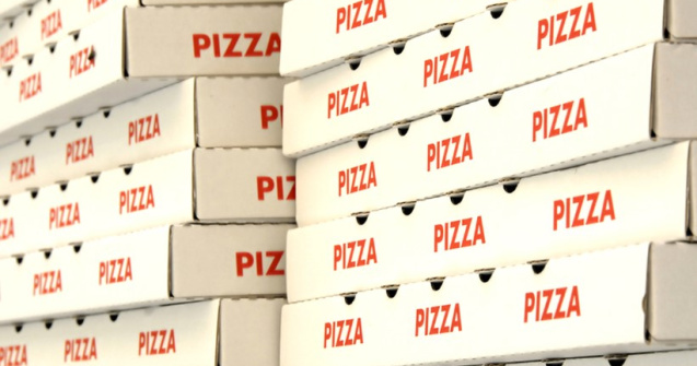 Produse esențiale în industria de catering și rolul cutiilor de pizza!