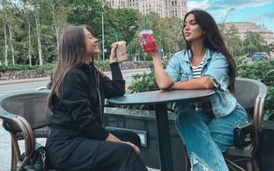 Larisă Udilă a dat cărțile pe...