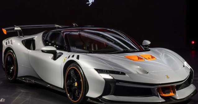 Ferrari prezintă noul SF90 XX Stradale: motor hibrid de 1030 de cai putere