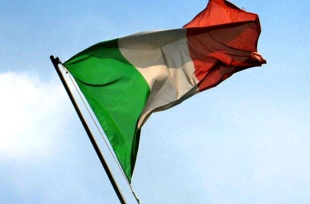 Un senator italian cere scuze Romaniei pentru consilierul care a batut un roman