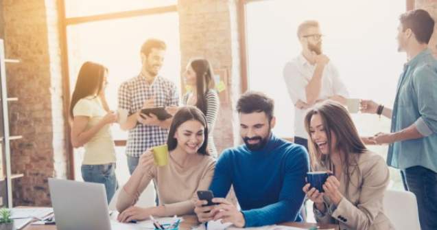 Cum poți crește coeziunea dintre angajați pe termen lung – 4 soluții eficiente