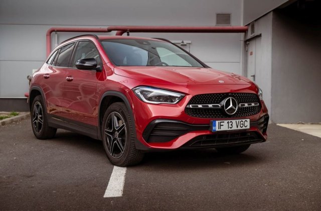 Test drive &icirc;n vogă - Mercedes-Benz GLA