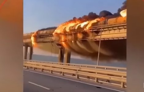 Rușii sunt îngroziți de cum arată podul Kerci din Crimeea: „Este groaznic”. Ucrainenii jubilează: „Podul s-a dus la culcare”