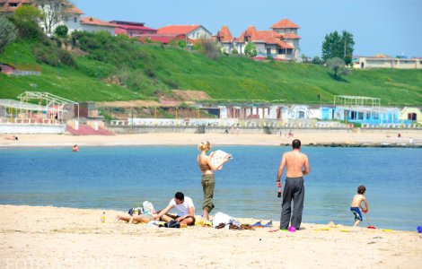 Cum a ajuns alerta E.coli pe litoralul românesc. Marea lipsă a toaletelor sau lipsa de educație