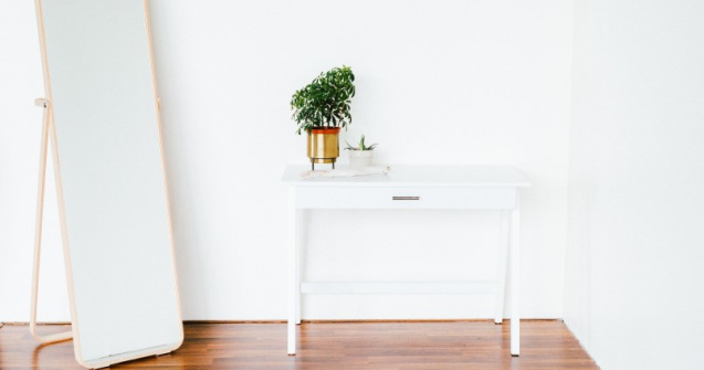 Oglinzi clasice vs moderne – Cum vă înfrumusețează casa?