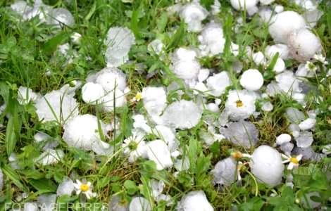21 de județe sub avertizare cod galben de vreme severă. ANM: ploi torențiale, grindină și vijelii până miercuri dimineață