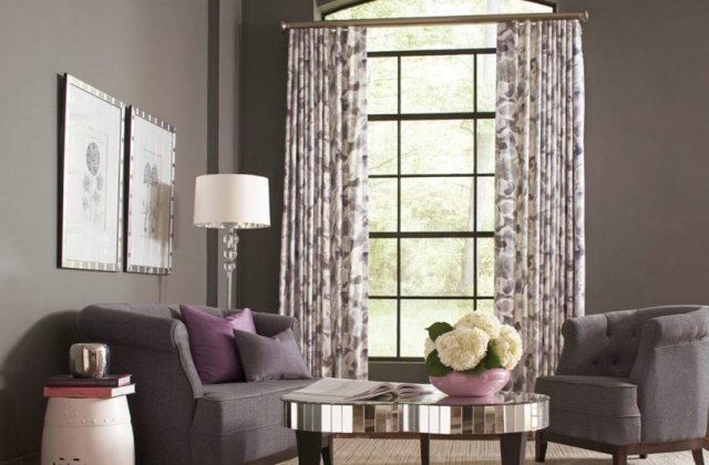 Cum să alegi perdelele sau draperiile potrivite pentru o locuință plină de personalitate