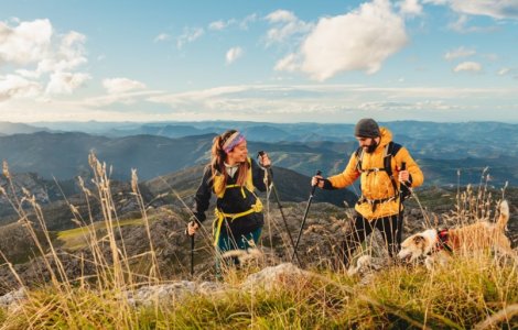 Gadgeturi outdoor pentru iubitorii de munte: accesorii pentru a...