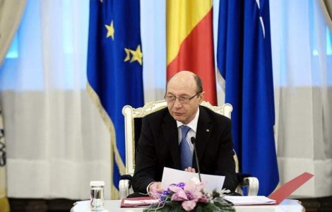 Basescu si Ponta, la ceremoniile de Ziua Armatei. Presedintele a refuzat sa-l salute pe premier