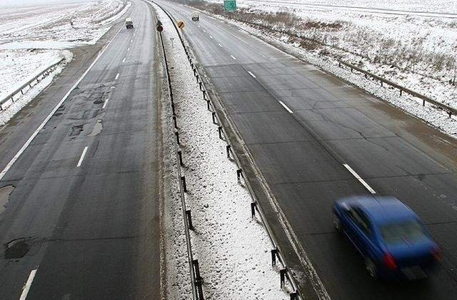 Sanctiuni la CNADNR pentru intarzierea deszapezirii pe autostrada A2