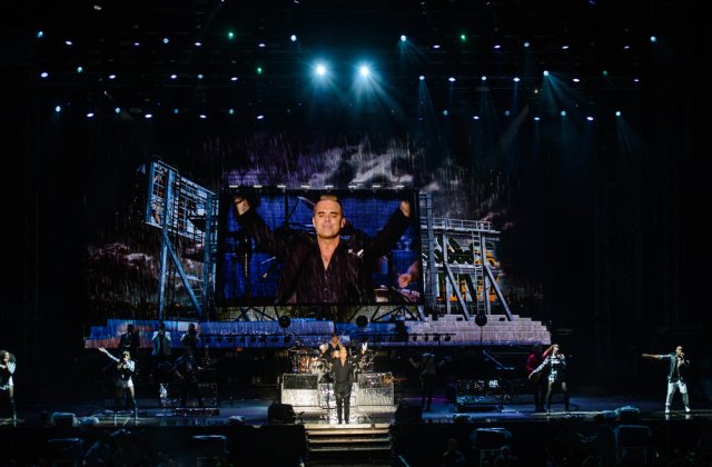 Robbie Williams, un concert de neratat la Summer in the City, 18-19 august, Piata Constitutiei!