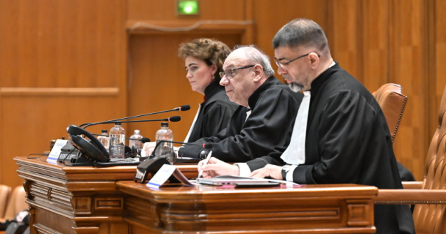 CCR: Legea pensiilor speciale, parțial neconstituțională. A fost retrimisă în Parlament
