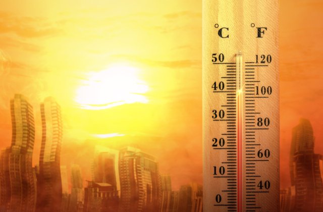 Rom&acirc;nia, sub avertizări cod galben și portocaliu de caniculă, de vineri. Temperaturile vor depăși 40 de grade Celsius la umbră