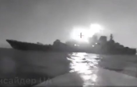 VIDEO Război în Ucraina. Forțele lui Zelenski au avariat o navă de război amfibie a rușilor în atacul asupra Novorossiisk