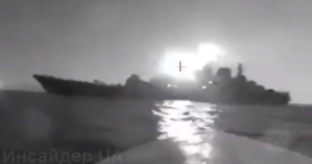 VIDEO Război în Ucraina. Forțele lui Zelenski au avariat o navă de război amfibie a rușilor în atacul asupra Novorossiisk