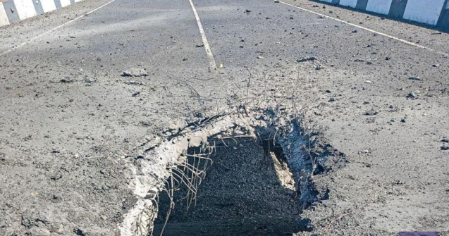 Războiul s-a mutat în Rusia. Ce este obligată să facă armata lui Putin după ce „poarta spre Crimeea” a fost avariată