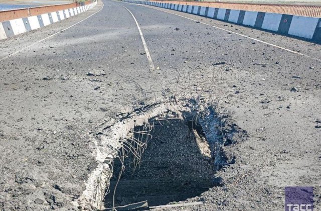 Războiul s-a mutat &icirc;n Rusia. Ce este obligată să facă armata lui Putin după ce &bdquo;poarta spre Crimeea&rdquo; a fost avariată