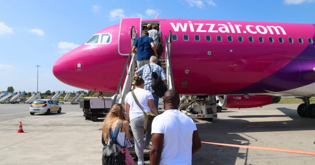 Wizz Air, explicații pentru zborurile anulate. Pasagerii afectați își pot recupera banii