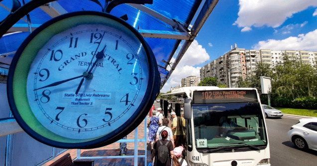 Nicușor Dan: „Aproape o mie de stații STB vor fi dotate cu panouri digitale”