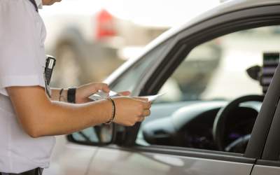 Minorii cu vârsta de peste 16...