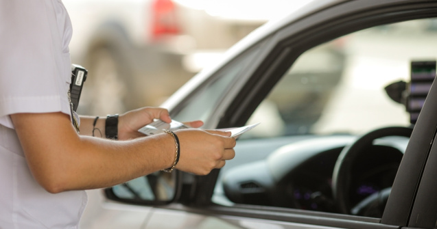 Minorii cu vârsta de peste 16 ani pot călători în afara țării fără însoțitori