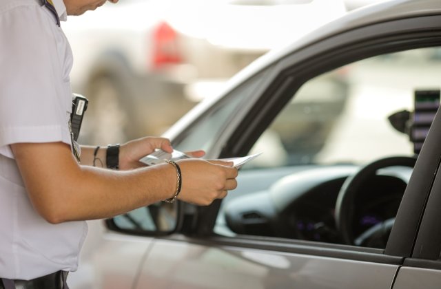 Minorii cu v&acirc;rsta de peste 16 ani pot călători &icirc;n afara țării fără &icirc;nsoțitori