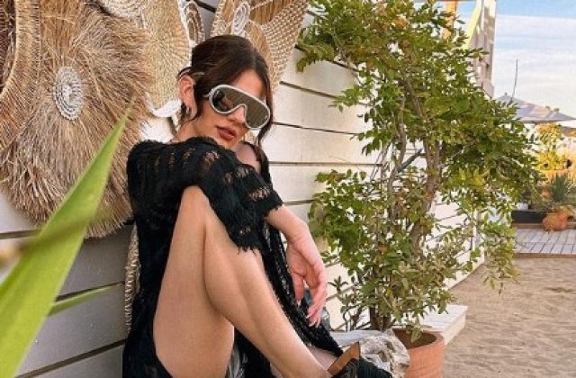 Lidia Buble și-a băgat fanii &icirc;n ceață, după ce s-a lăudat că a primit flori de la președinte: &bdquo;C&acirc;t de tare e că ți-a dat Iohannis flori&rdquo;