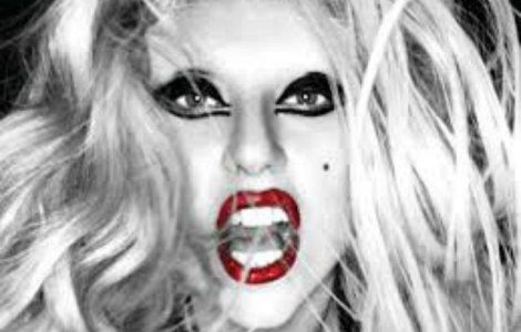 Lady Gaga: Iau medicamente pentru depresie in fiecare zi