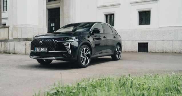 Prezentare de modă - DS 7 facelift