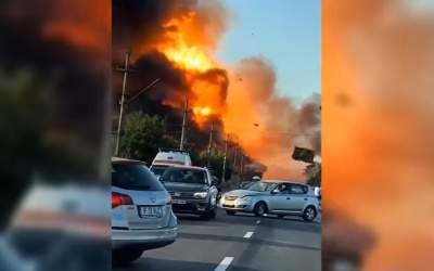 Explozii uriașe la o stația...