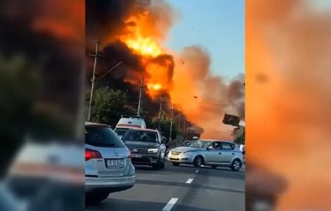 Explozii uriașe la o stația GPL din Crevedia. O persoană a decedat