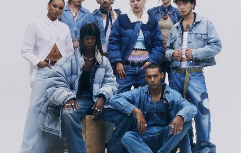 Denimul definește sezonul toamnă-iarnă 2023