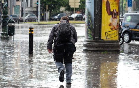 Vremea la extreme în următoarea perioadă. Prognoza meteo ANM pentru...