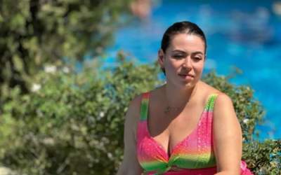 Unde se duc banii Oanei...