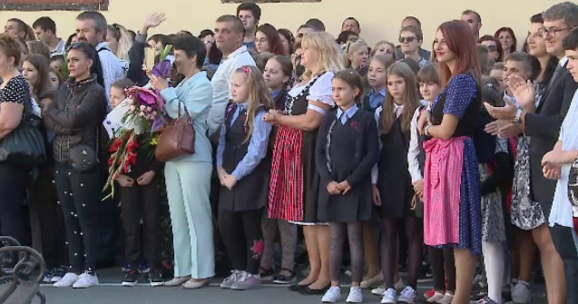 Prima zi din anul școlar 2023-2024. Aproximativ 2.700.000 de elevi și preșcolari încep, luni, cursurile