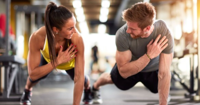 Cum să rămâi motivat atunci când mergi la sală: 5 sfaturi care funcționează