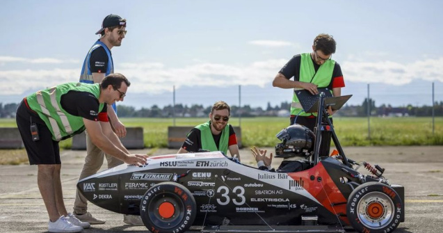 Aceasta este cea mai rapidă mașină electrică din lume. A fost construită de studenți elvețieni