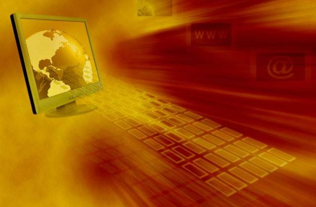 Te confrunti cu asa ceva? Semne ca ai putea fi DEPENDENT de internet