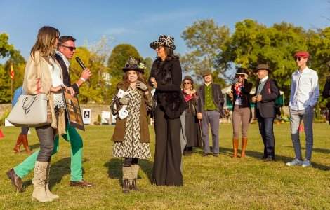 Stil ecvestru la Karpatia Horse Show: clasic chic! Ce premii poti căștiga dacă participi la Parada Eleganței