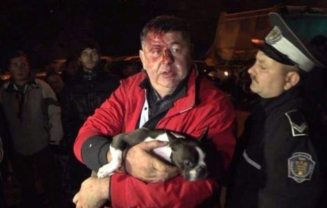  Video  Mircia Muntean, implicat intr-un accident rutier! Deputatul PSD s-a ascuns intr-un TUFIS