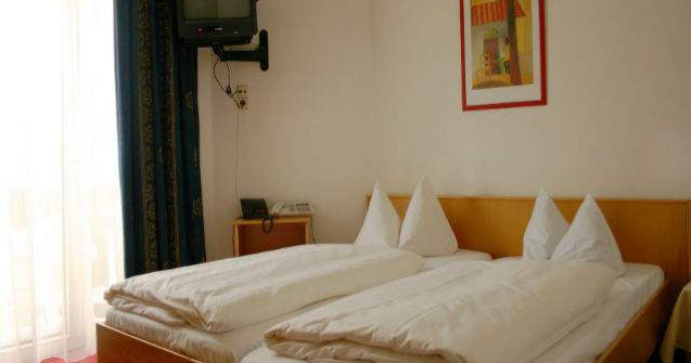 10% dintre turisti iau acasa diverse obiecte din hoteluri