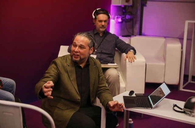 Interviu cu Lucian Gheorghe, rom&acirc;nul care antrenează creierul piloților din Formula E