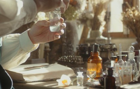 Arome de lux - care sunt cele mai rare și costisitoare ingrediente pe care le conțin parfumurile