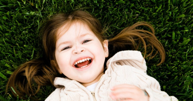 Merită să îi iei celui mic o tricicletă electrică pentru copii?