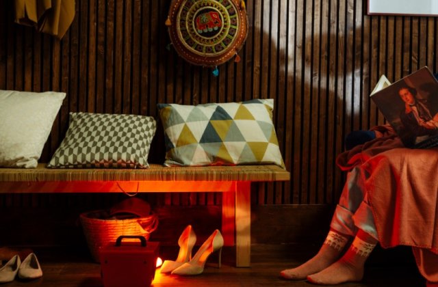 Cum să treci peste frig fără ilic. Soluții care &icirc;ți țin casa caldă și bugetul sub control