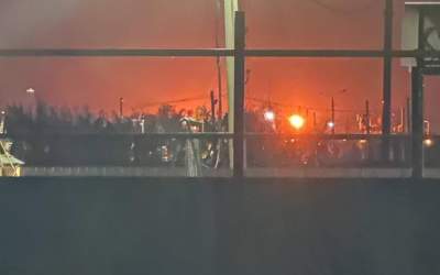 Explozii puternice la o...