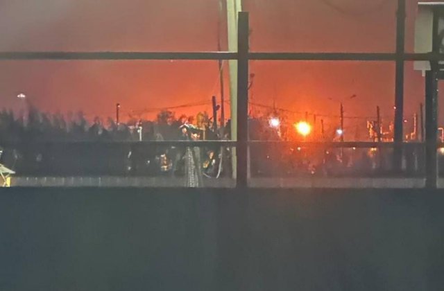 Explozii puternice la o rafinărie din Krasnodar. Rușii spun că au distrus 36 de drone lansate de Ucraina &icirc;n largul Crimeei 